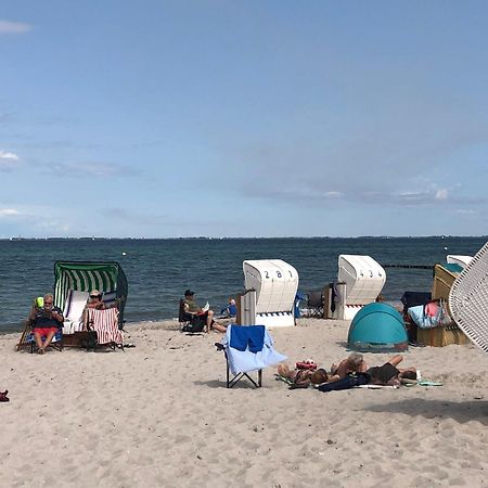 Ferienwohnung Sandkueste Mit Strandkorb & Indoor Spielplatz Heiligenhafen Buitenkant foto