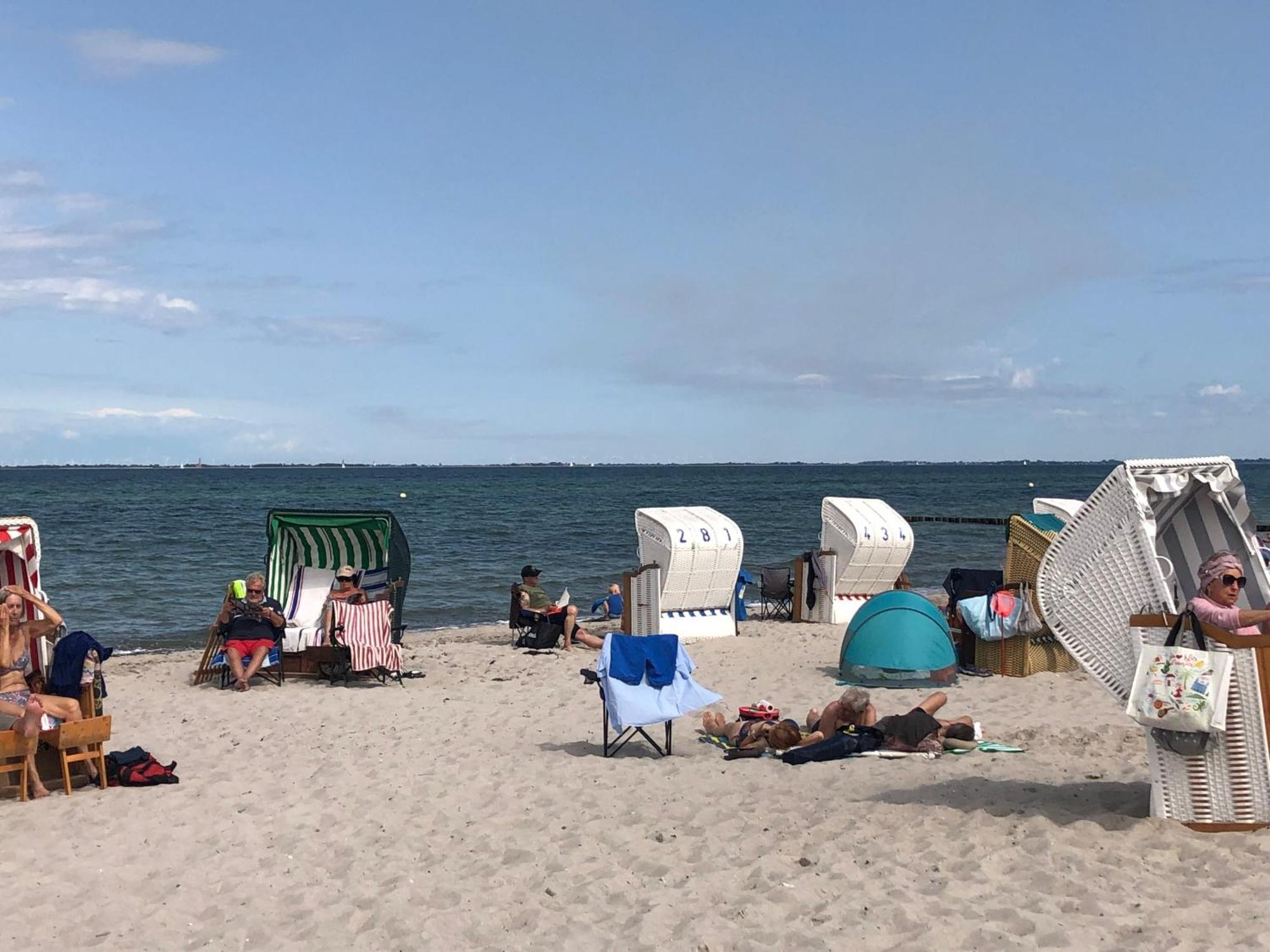 Ferienwohnung Sandkueste Mit Strandkorb & Indoor Spielplatz Heiligenhafen Buitenkant foto